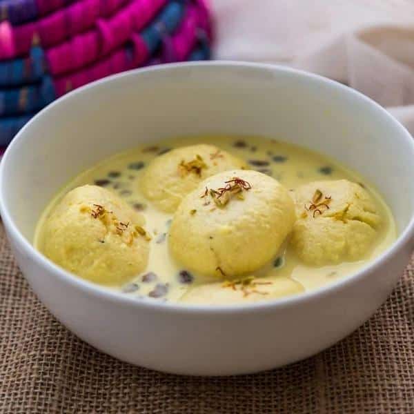 Malai Gulla (1 Pc) - Halwai Sweets