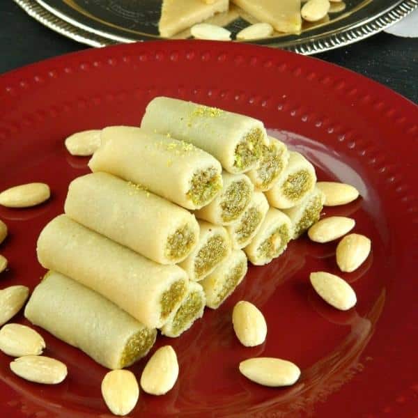Badam Pista Roll